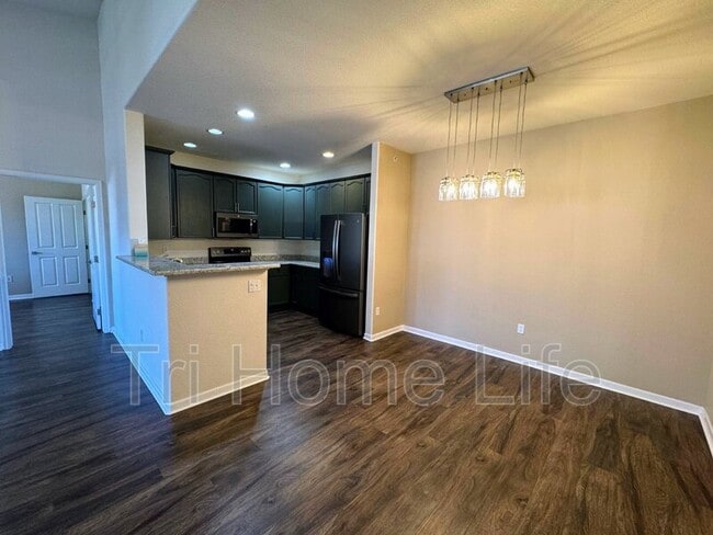 Building Photo - 9557 W San Juan Cir