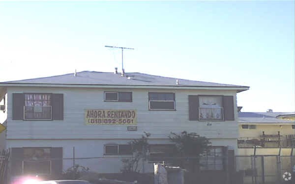 Building Photo - 7911 Kester Ave