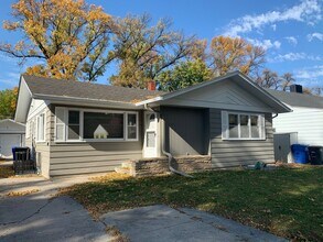 Building Photo - 1418 12th St N