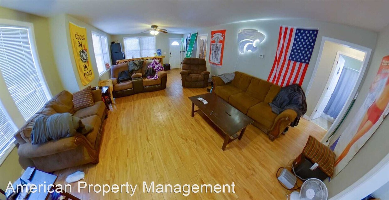 Foto principal - 5 br, 2 bath House - 1112 Thurston St