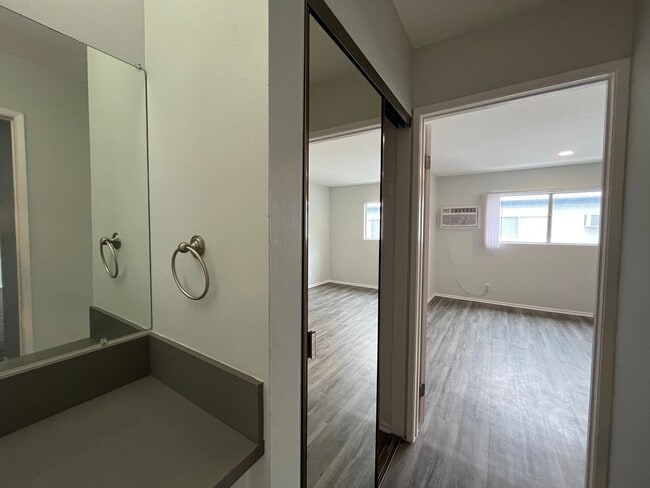 Interior Photo - 2039 North Las Palmas Ave