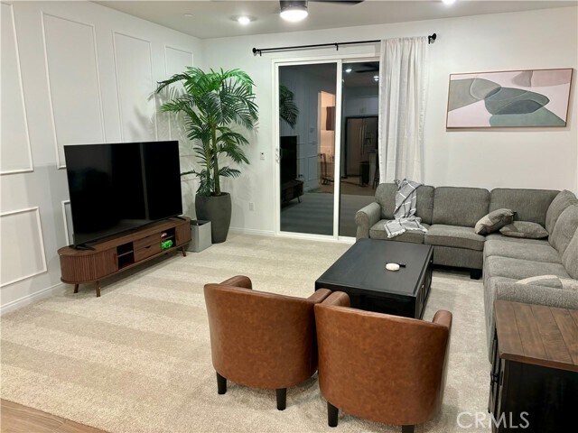 Foto del edificio - 1375 Yeager Ave