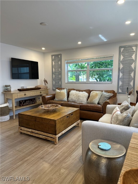 Foto del edificio - 780 10th Ave S