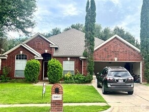 Building Photo - 2801 Cypress Leaf Ln