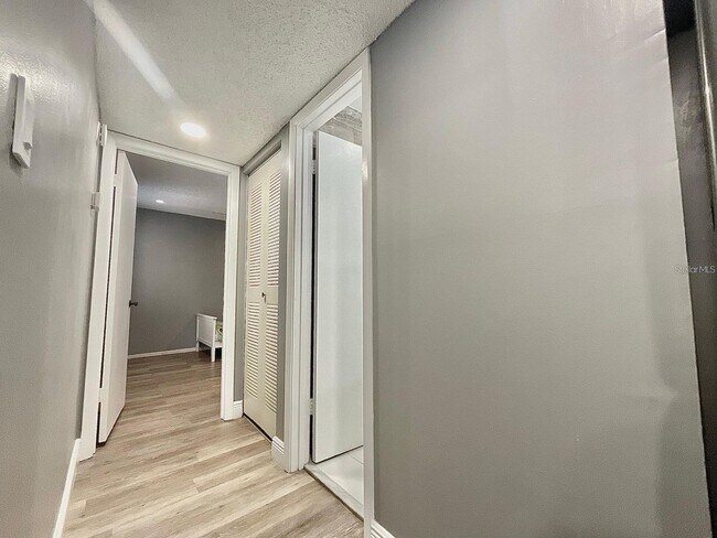 Building Photo - Spacious 2-Bedroom, 2-Bath Condo in Guard-Gated Community