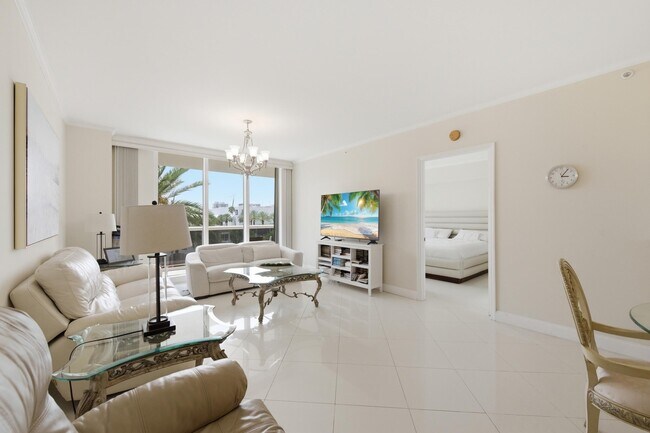 Foto del edificio - 9595 Collins Ave