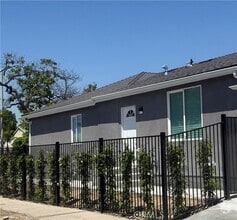 Building Photo - 11156 Wyandotte St