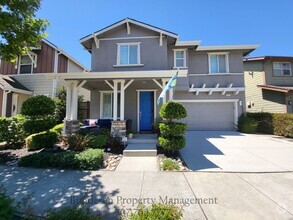 Building Photo - 1727 Southgate Dr