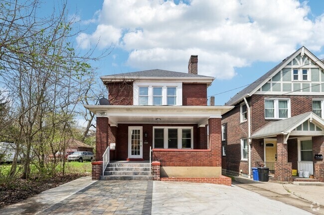 Building Photo - 3459 Beechwood Blvd