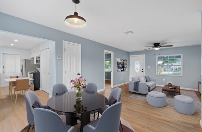 Foto del edificio - 3806 Groome Dr