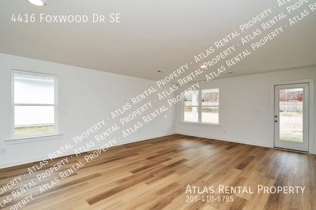 Building Photo - 4416 Foxwood Dr SE