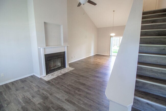 Foto del edificio - 3510 Forum Blvd