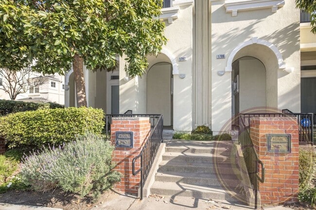 Building Photo - Sunset - 3 BR, 3.5 BA Townhouse 2,225 Sq. Ft. - 3D Virtual Tour, 2 Car Garage