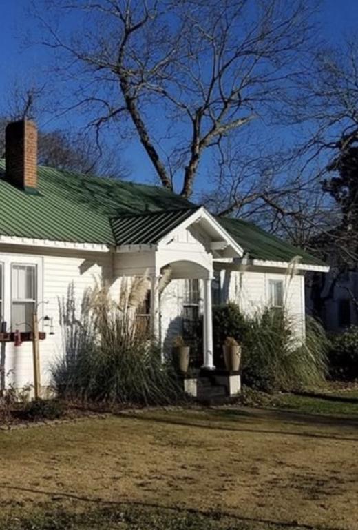 Foto principal - 701 Geneva Street