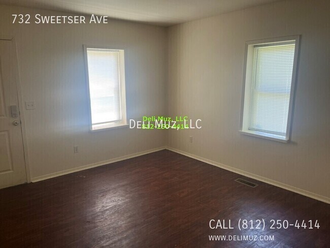 Foto del edificio - 732 Sweetser Ave