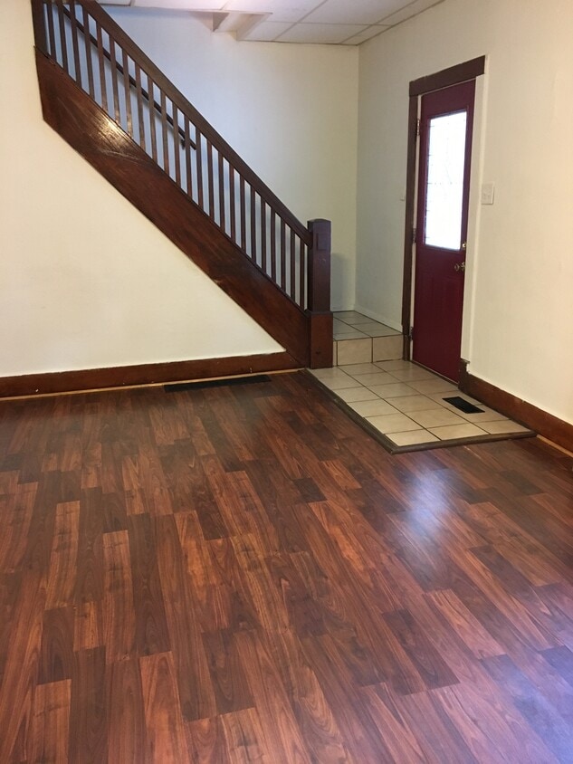 Foto principal - 420 W Calhoun St