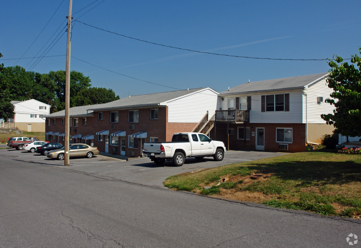 Primary Photo - Paul Crampton Apartments
