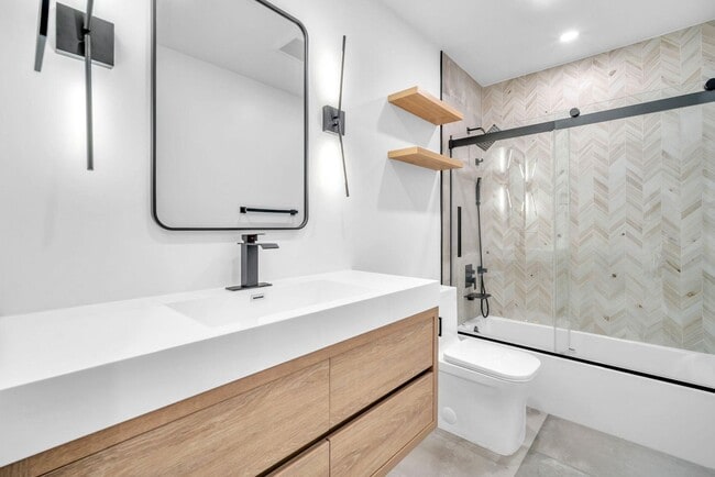 Photo - 2460 SW 58th Manor House