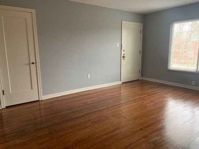 Foto del edificio - 2074 Ridgeview Rd