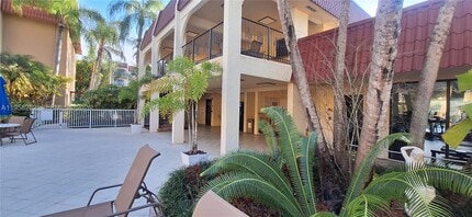 Building Photo - 9301 SW 92nd Ave