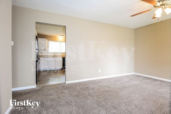 Building Photo - 405 Albert Dr