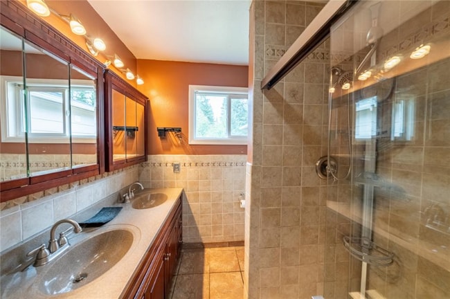 Foto del edificio - 568 Dome Mountain Ave