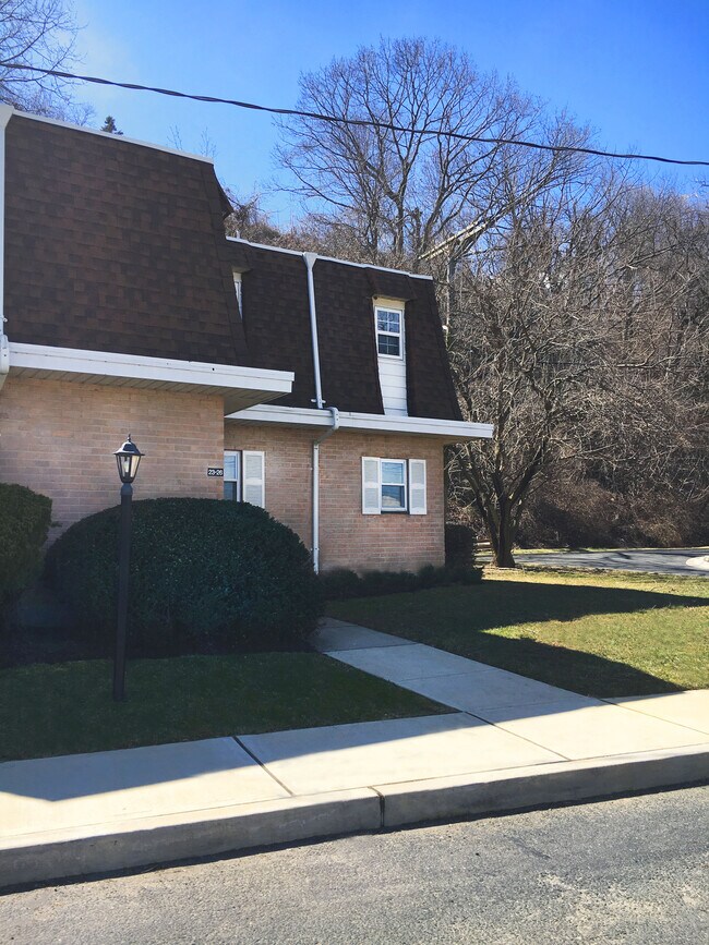 exterior del edificio 3 - 321 -323 Shore Dr