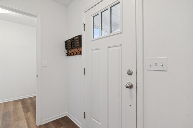 Foto del edificio - 525 Jenny Wy