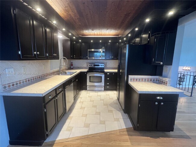 Foto del edificio - 141 NW 72nd Way