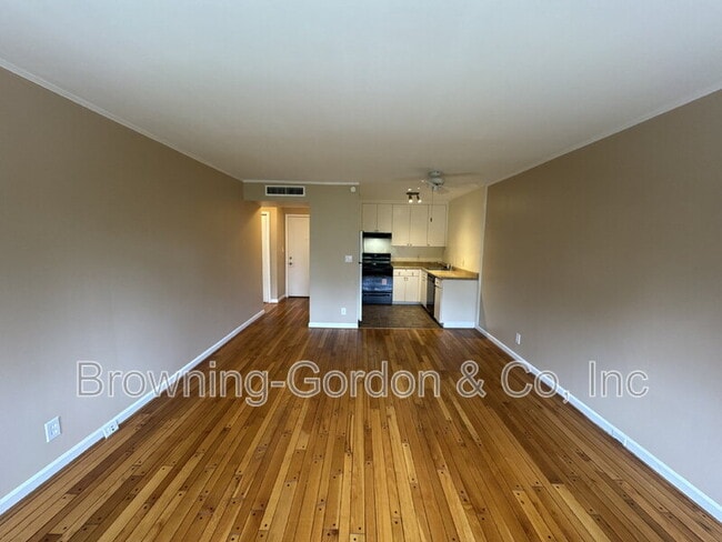 Building Photo - 1900 Richard Jones Rd