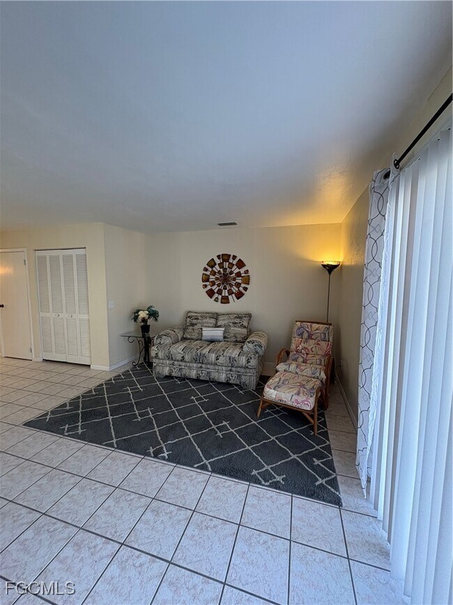 Foto del edificio - 1005 SW 48th Terrace