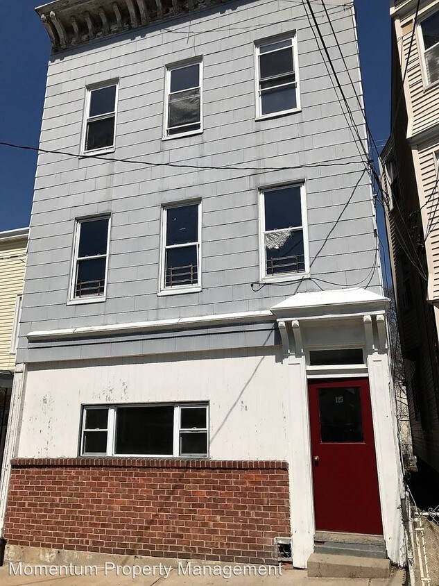 125 ster Ave, Yonkers, NY 10701 Condo for Rent in Yonkers, NY