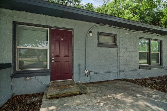 Building Photo - 802 3rd Ave N