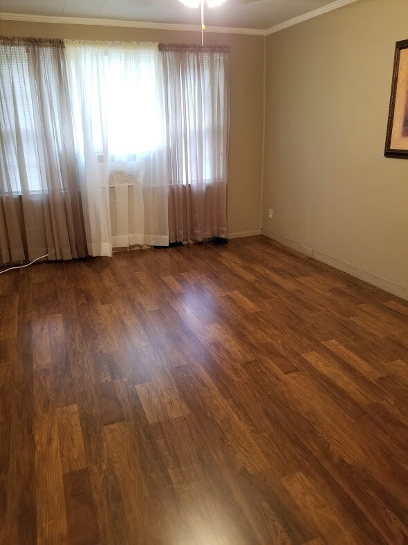 301 S 21st St Unit 1, Middlesboro, KY 40965 Apartments in Middlesboro