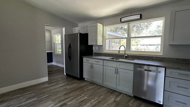 Building Photo - 1637 Normandy Way