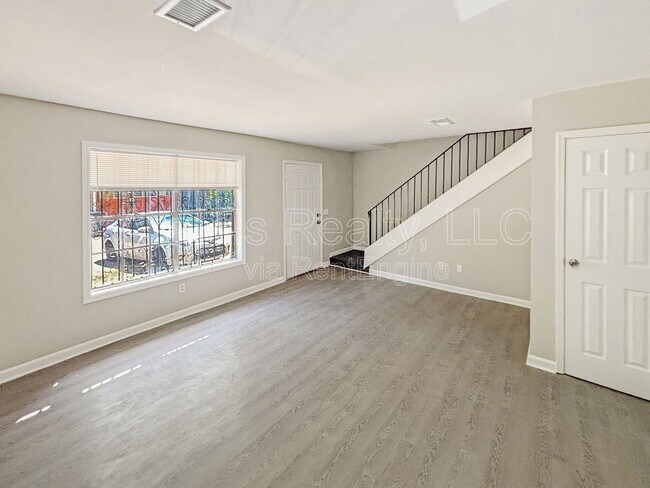 Building Photo - 1857 Whitehall Forest Ct SE