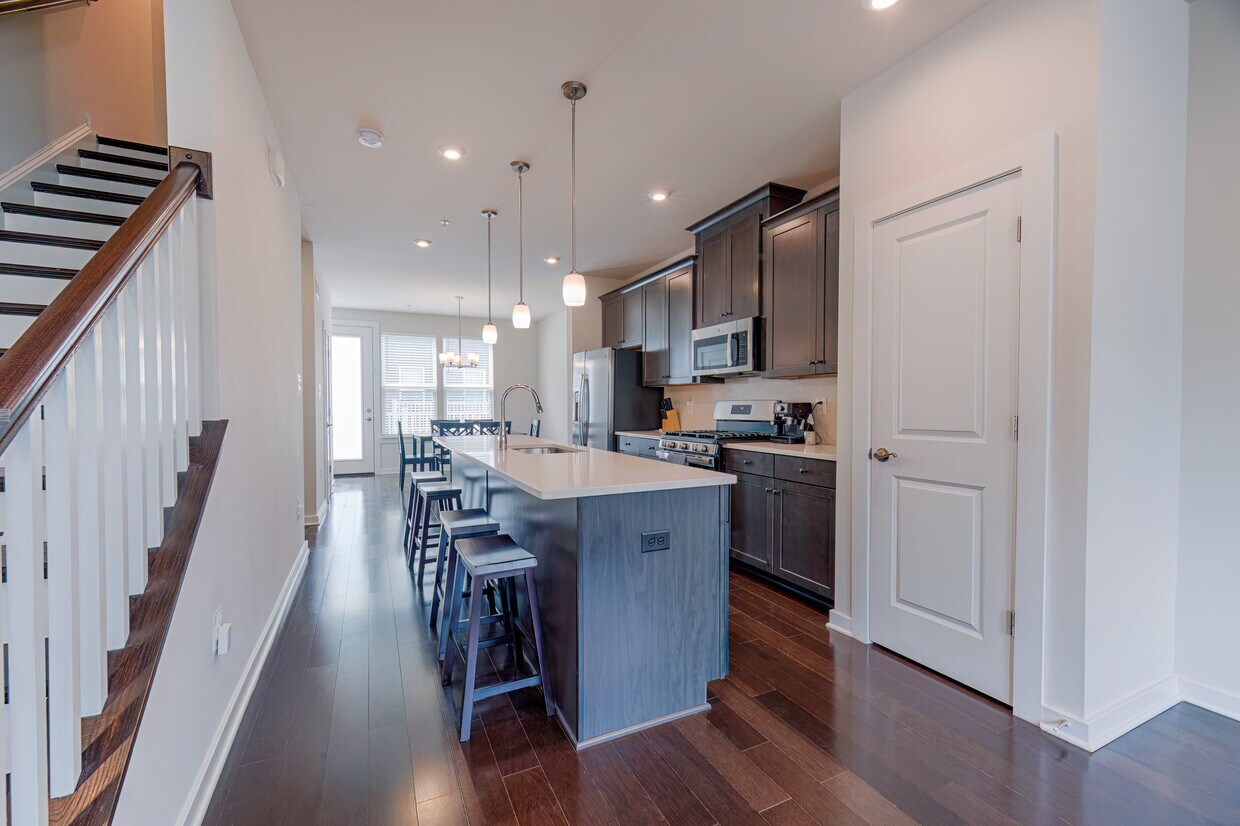 Foto principal - 2536 Emerald Branch Dr