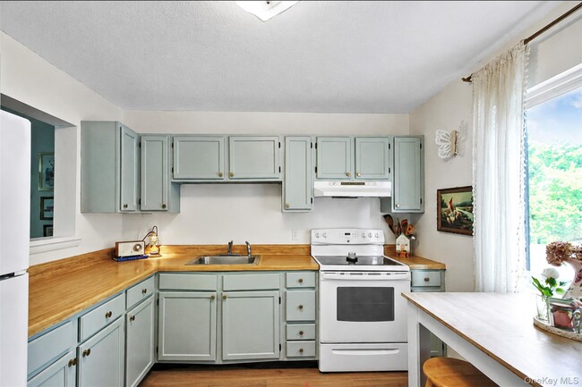 Foto del edificio - 525 Harbor View Ct