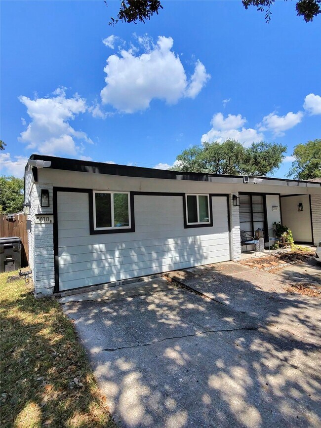 Building Photo - 5810 W Bellfort Ave