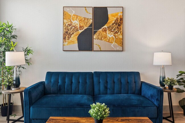 Foto del edificio - 12100 1/2 Ferrystone Glen Drive-SI ID1343254P