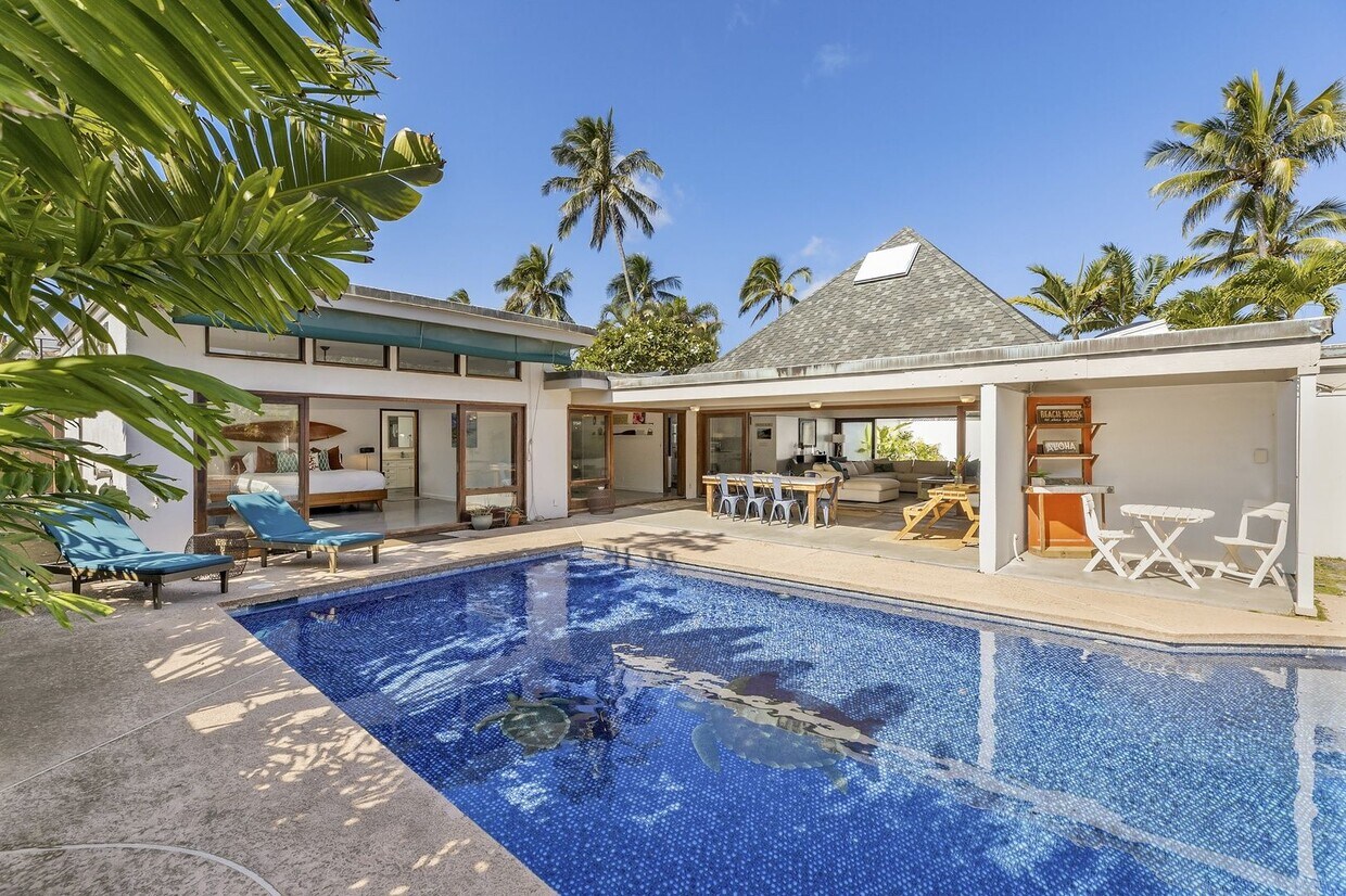 Primary Photo - Elegant Home w/ Private Beach Access, Pool...