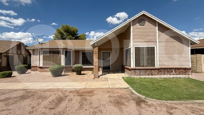 Photo - 1055 N Recker Rd Apartment