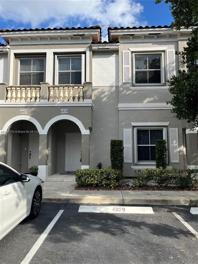 Primary Photo - 4929 SW 140th Terrace