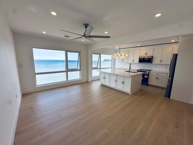 Foto del edificio - 280 Endicott Ave