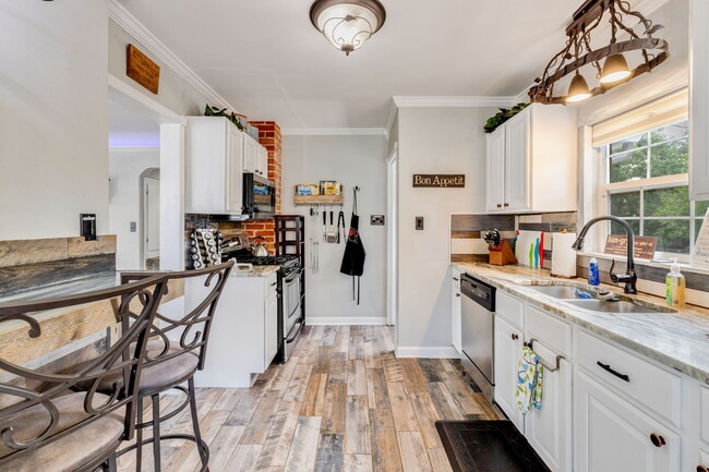 Foto del edificio - 1609 W Kiowa St