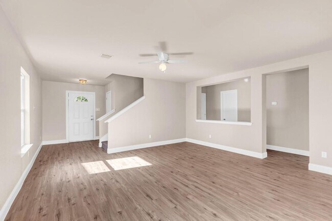 Foto del edificio - 2406 Glen Field Dr