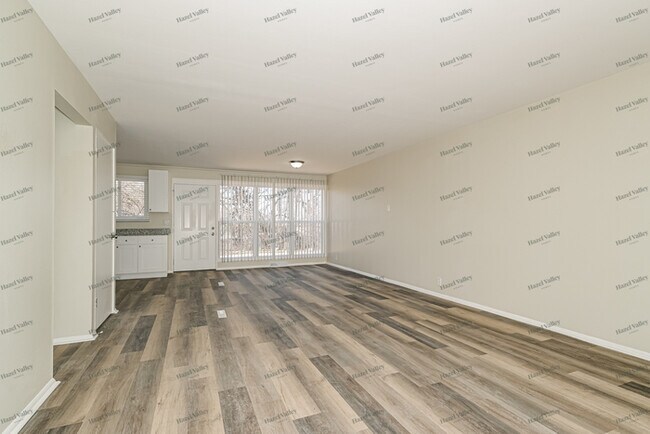 Foto del edificio - 2359 Hallwood Dr