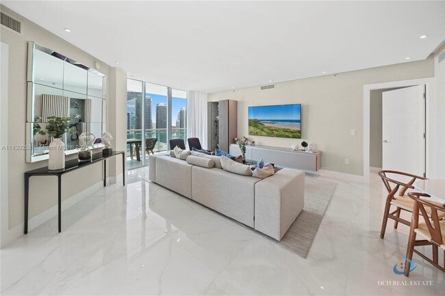 Foto del edificio - 92 SW 3rd St