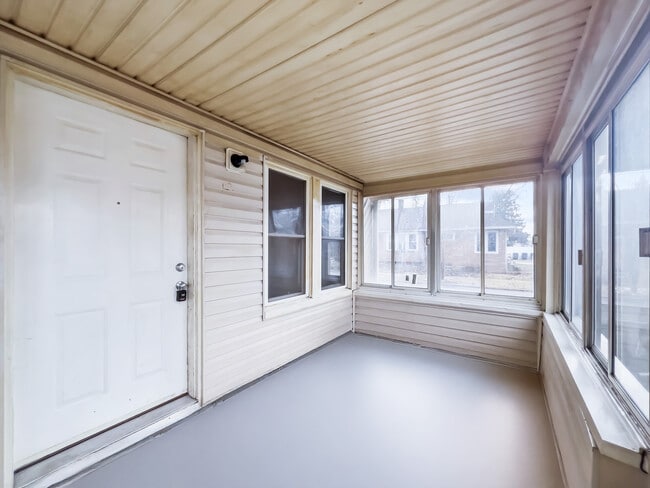 Building Photo - 3928 Upton Ave