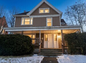 Building Photo - 274 Chenango St